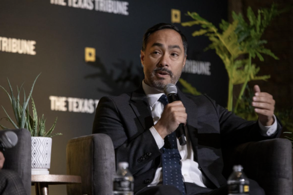 Perspectivas Expertas Sobre los Centros de Detención en Texas en el Texas Tribune Festival