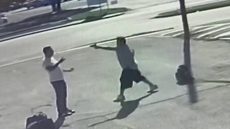 VIDEO: South Austin restaurant owner held at gunpoint
